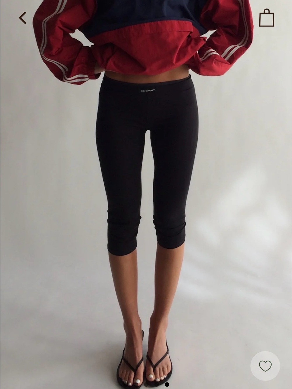 Wag Capri in True Black